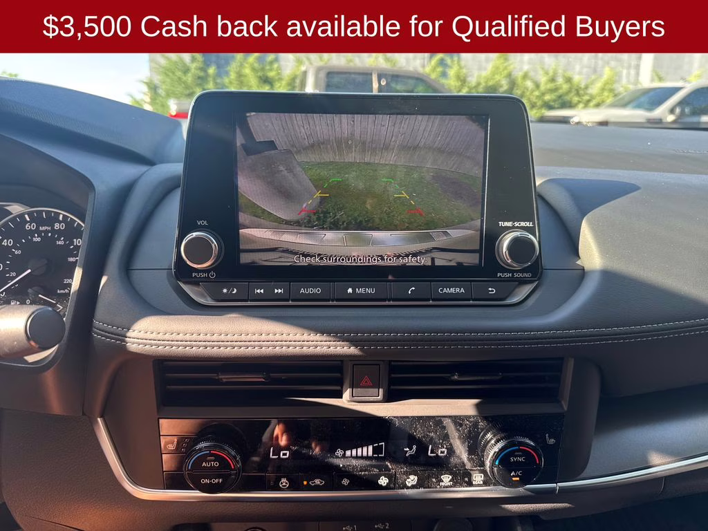 2026 Everest White Pearl Tricoat Nissan Rogue SV FWD SUV