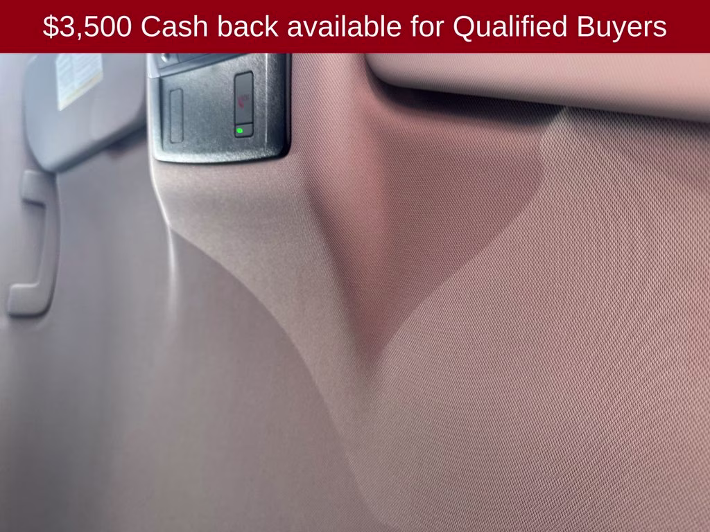 2026 Everest White Pearl Tricoat Nissan Rogue SV FWD SUV