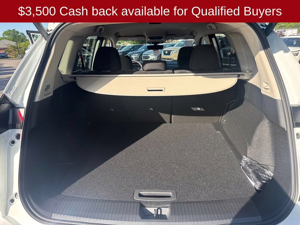 2026 Everest White Pearl Tricoat Nissan Rogue SV FWD SUV