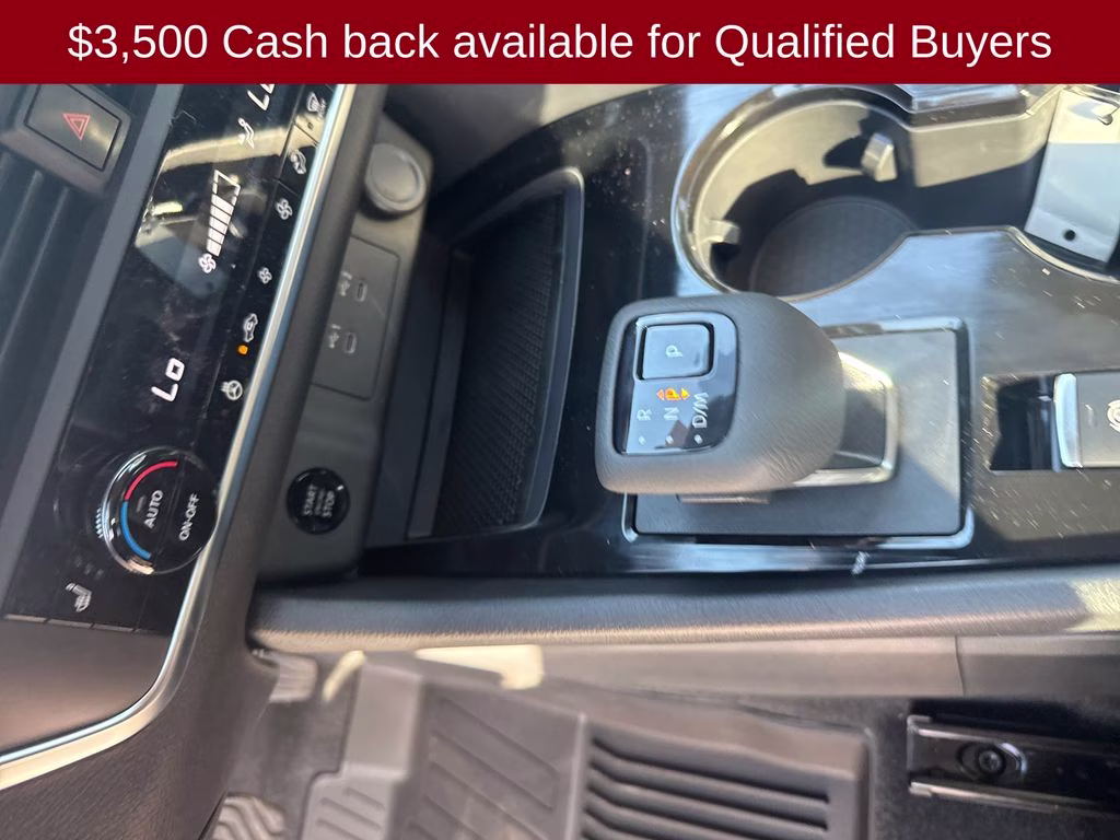 2026 Everest White Pearl Tricoat Nissan Rogue SV FWD SUV