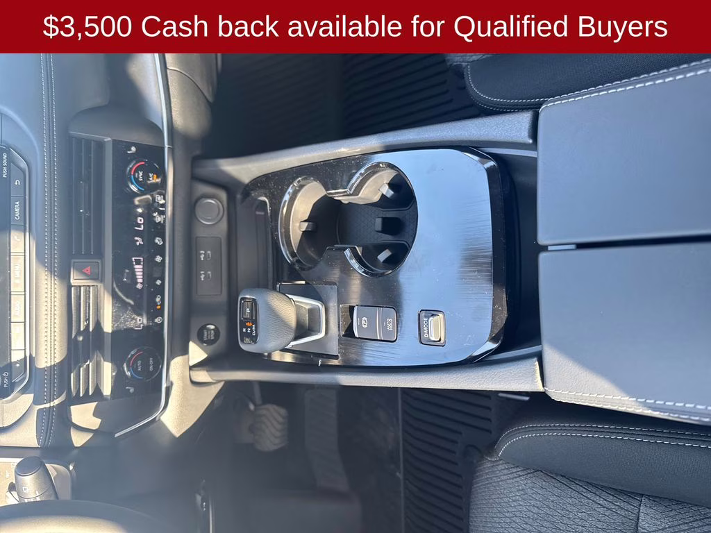 2026 Everest White Pearl Tricoat Nissan Rogue SV FWD SUV