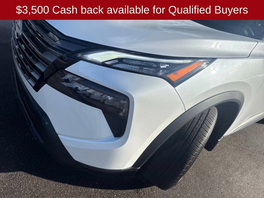 2026 Everest White Pearl Tricoat Nissan Rogue SV FWD SUV