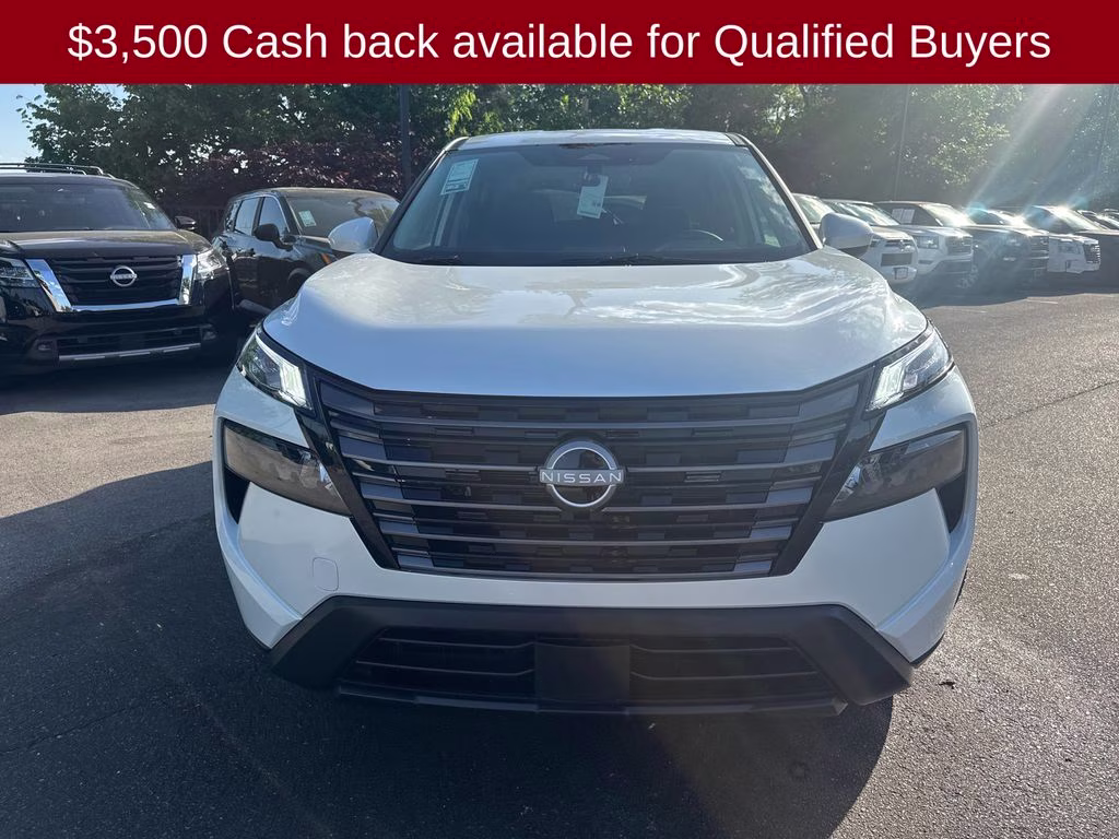 2026 Everest White Pearl Tricoat Nissan Rogue SV FWD SUV