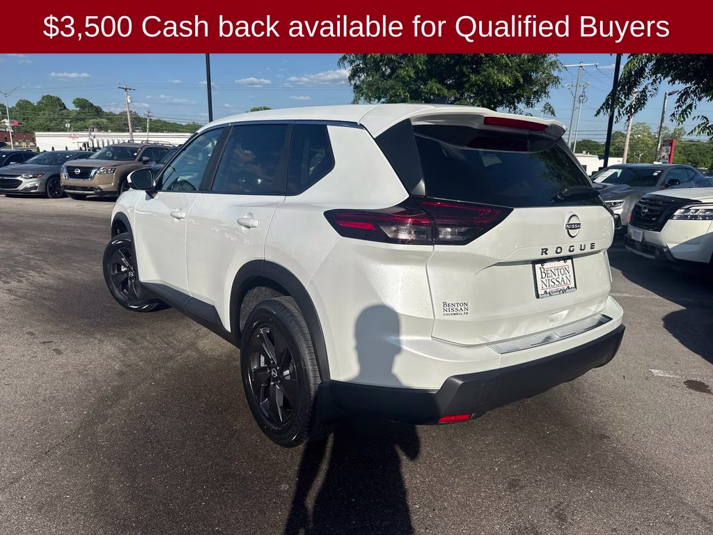 2026 Everest White Pearl Tricoat Nissan Rogue SV FWD SUV