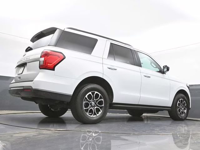 2023 Oxford White Ford Expedition XL 4X4 SUV