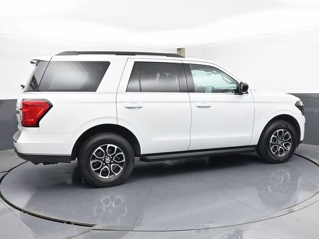 2023 Oxford White Ford Expedition XL 4X4 SUV
