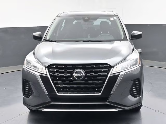 2024 Gun Metallic Nissan Kicks S FWD SUV
