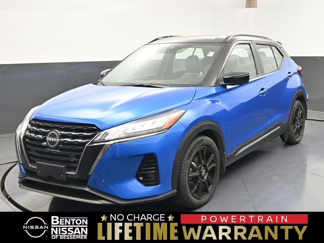2022 Electric Blue/Super Black Nissan Kicks SR FWD SUV