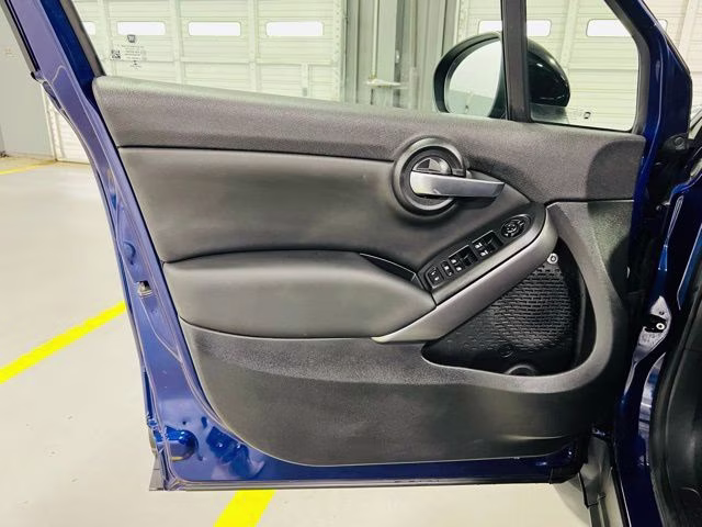 2022 Blu Venezia (Blue Metallic) FIAT 500X Pop AWD SUV