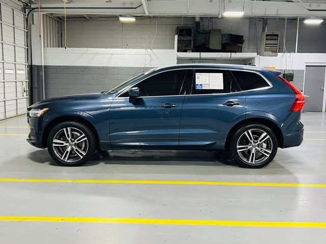 2019 Denim Blue Metallic Volvo XC60 T5 Momentum FWD SUV
