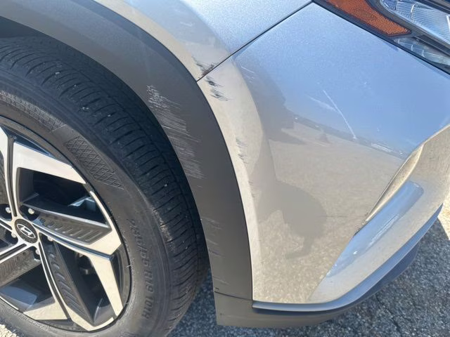 2023 Shimmering Silver Hyundai Tucson SEL FWD SUV