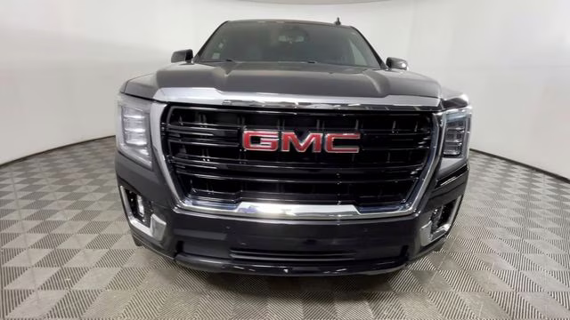 2022 Onyx Black GMC Yukon SLE 4X4 SUV