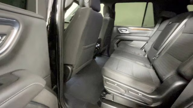2022 Onyx Black GMC Yukon SLE 4X4 SUV