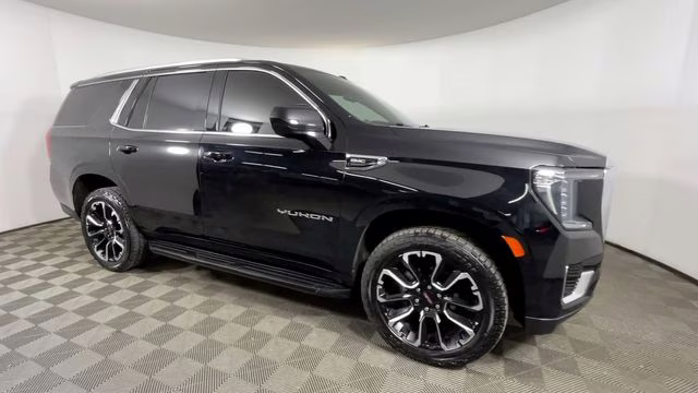 2022 Onyx Black GMC Yukon SLE 4X4 SUV