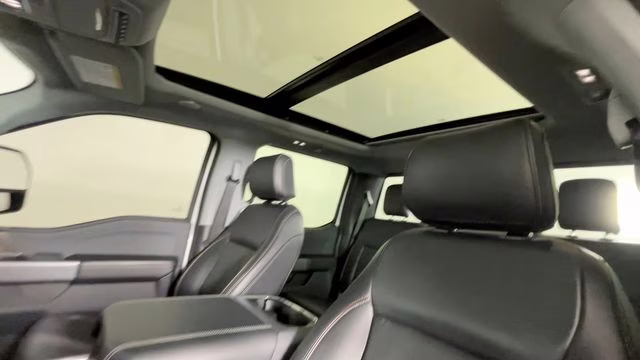 2024 White Metallic Ford F-350SD Lariat 4X4 Truck