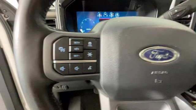 2024 White Metallic Ford F-350SD Lariat 4X4 Truck