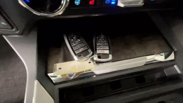 2024 White Metallic Ford F-350SD Lariat 4X4 Truck