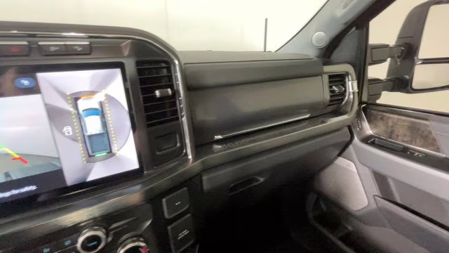 2024 White Metallic Ford F-350SD Lariat 4X4 Truck