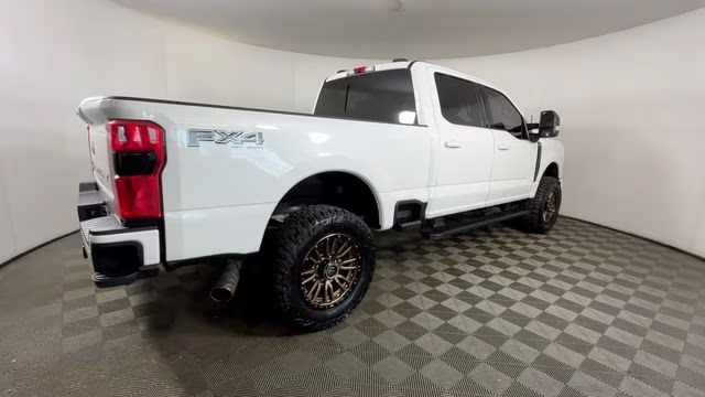 2024 White Metallic Ford F-350SD Lariat 4X4 Truck