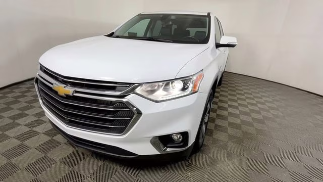 2021 Summit White Chevrolet Traverse LT Leather AWD SUV