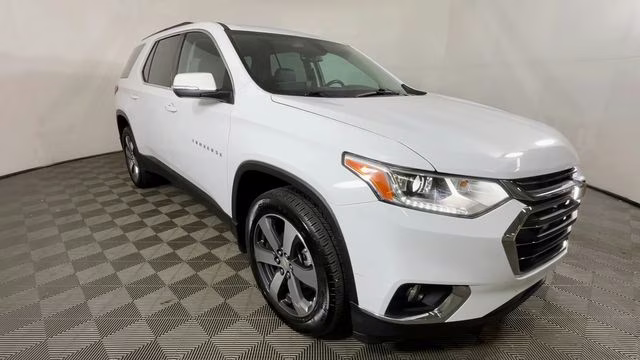 2021 Summit White Chevrolet Traverse LT Leather AWD SUV