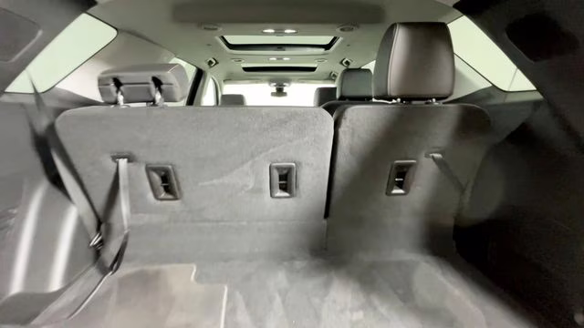 2021 Summit White Chevrolet Traverse LT Leather AWD SUV
