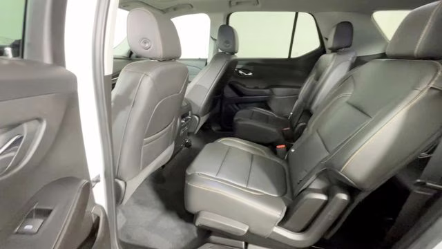 2021 Summit White Chevrolet Traverse LT Leather AWD SUV