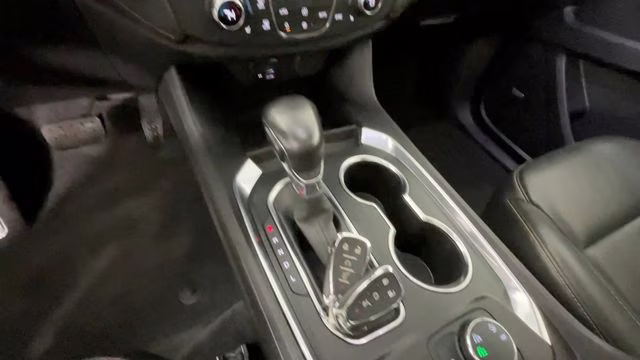 2021 Summit White Chevrolet Traverse LT Leather AWD SUV