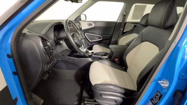 2023 Surf Blue w/Black Roof Kia Soul GT-Line FWD Hatchback