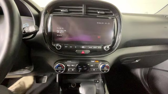 2023 Surf Blue w/Black Roof Kia Soul GT-Line FWD Hatchback