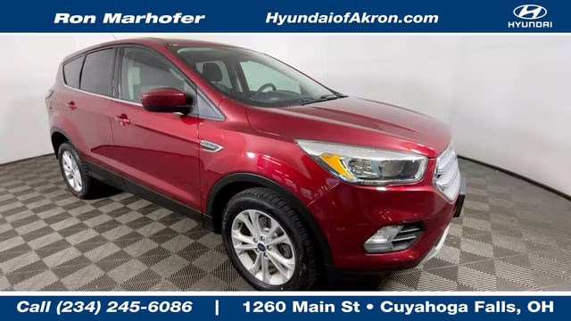2017 Ruby Red Metallic Ford Escape SE FWD SUV