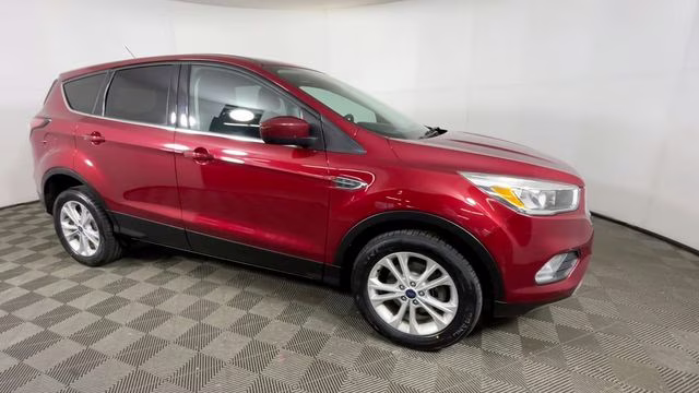 2017 Ruby Red Metallic Ford Escape SE FWD SUV