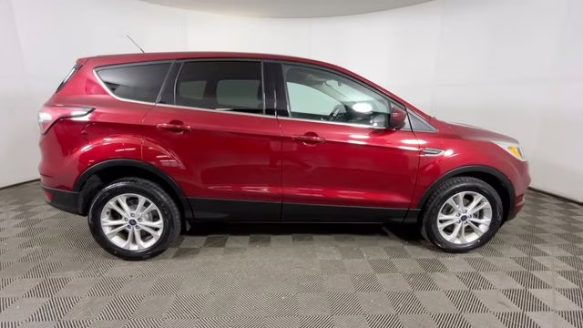 2017 Ruby Red Metallic Ford Escape SE FWD SUV