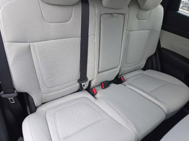2026 Phantom Black Hyundai Tucson SE AWD SUV