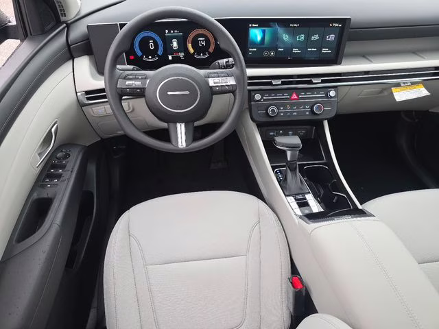 2026 Phantom Black Hyundai Tucson SE AWD SUV