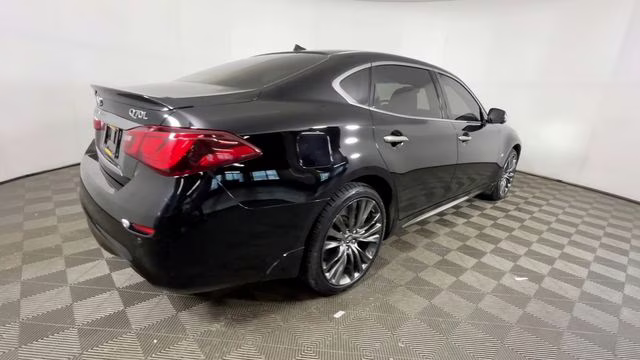 2017 Black Obsidian Infiniti Q70L 3.7X AWD Sedan
