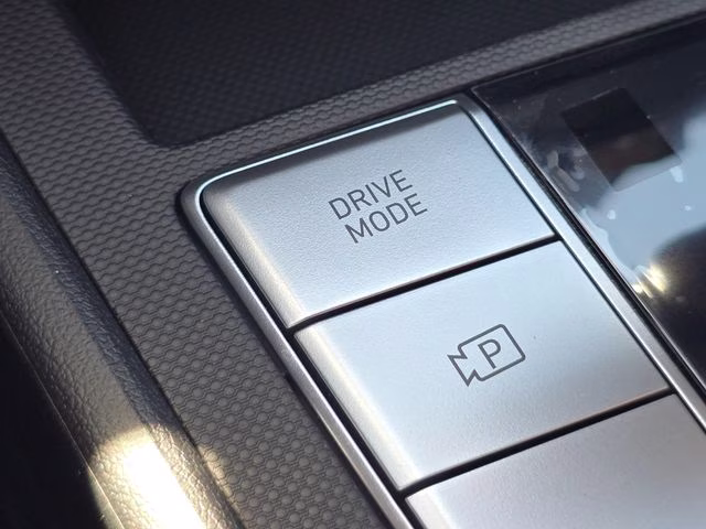 2026 Ecotronic Gray Hyundai Elantra Limited FWD Sedan
