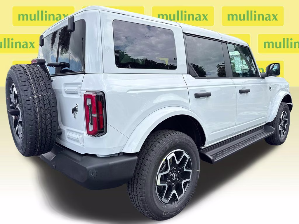 2026 Oxford White Ford Bronco Outer Banks 4X4 SUV