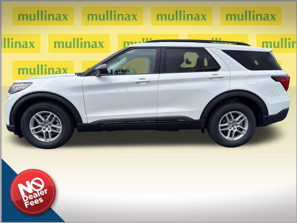 2026 Star White Metallic Tri-Coat Ford Explorer Active RWD SUV