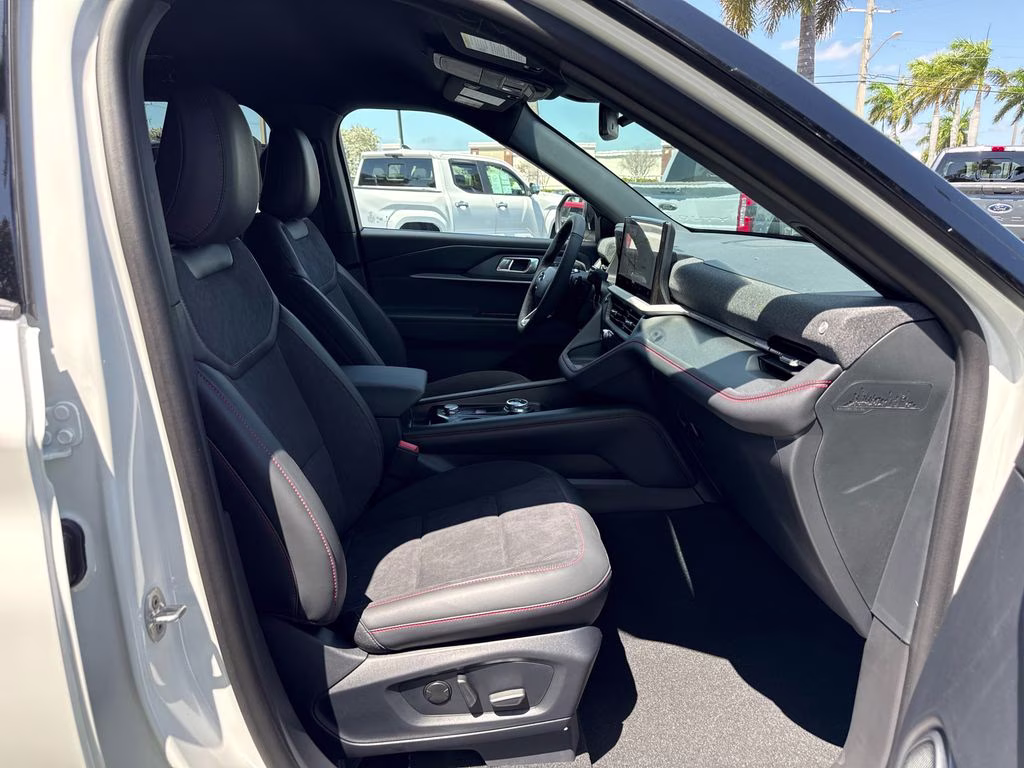 2026 Star White Metallic Tri-Coat Ford Explorer ST RWD SUV