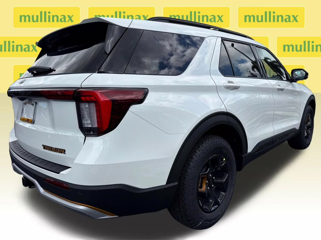 2026 Star White Metallic Tri-Coat Ford Explorer Tremor 4X4 SUV
