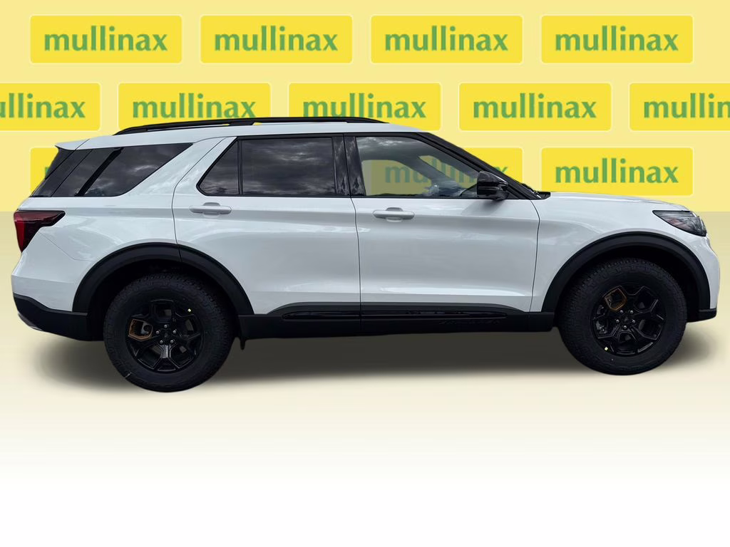 2026 Star White Metallic Tri-Coat Ford Explorer Tremor 4X4 SUV