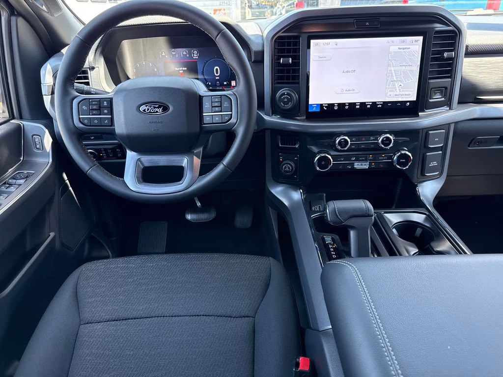 2026 Oxford White Ford F-150 XLT 4X4 Truck