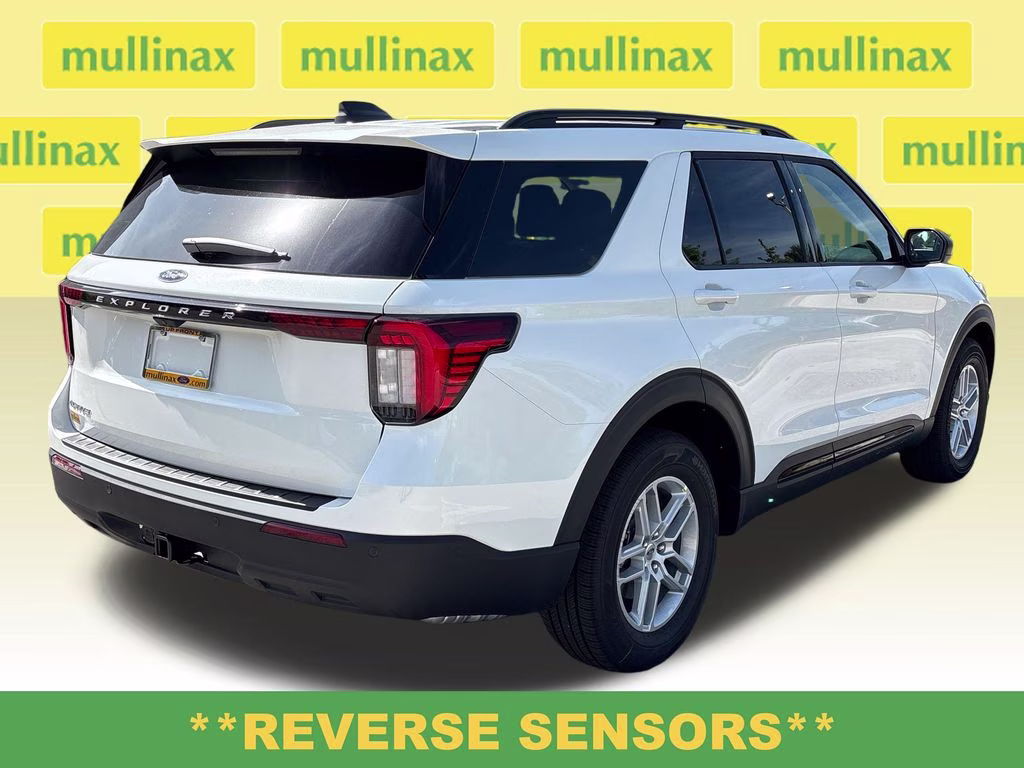 2026 Star White Metallic Tri-Coat Ford Explorer Active RWD SUV