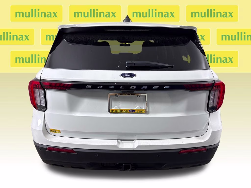 2026 Star White Metallic Tri-Coat Ford Explorer Active RWD SUV