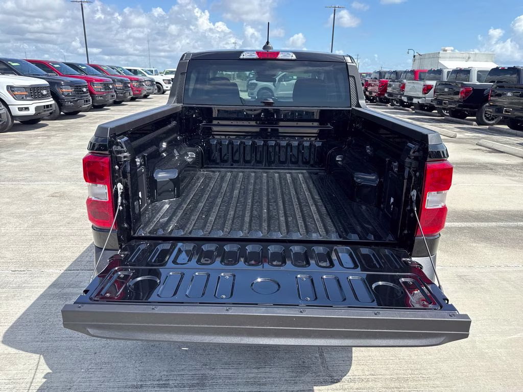 2026 Shadow Black Ford Maverick XL FWD Truck