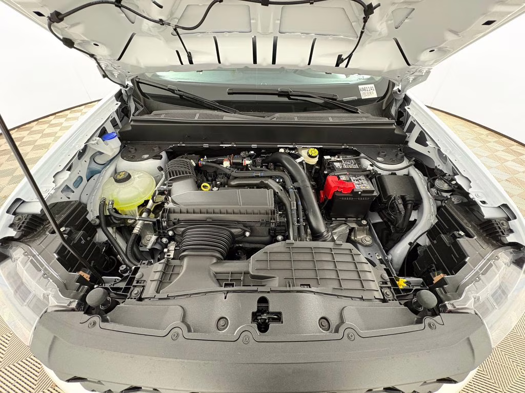 2026 Oxford White Ford Maverick XLT FWD Truck