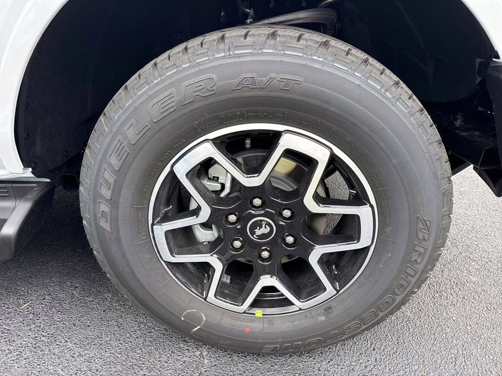 2026 Oxford White Ford Bronco Outer Banks 4X4 SUV