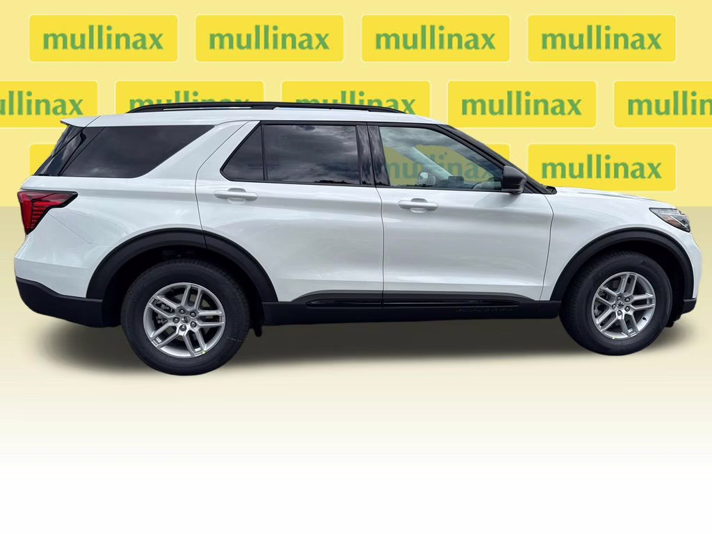 2026 Star White Metallic Tri-Coat Ford Explorer Active RWD SUV