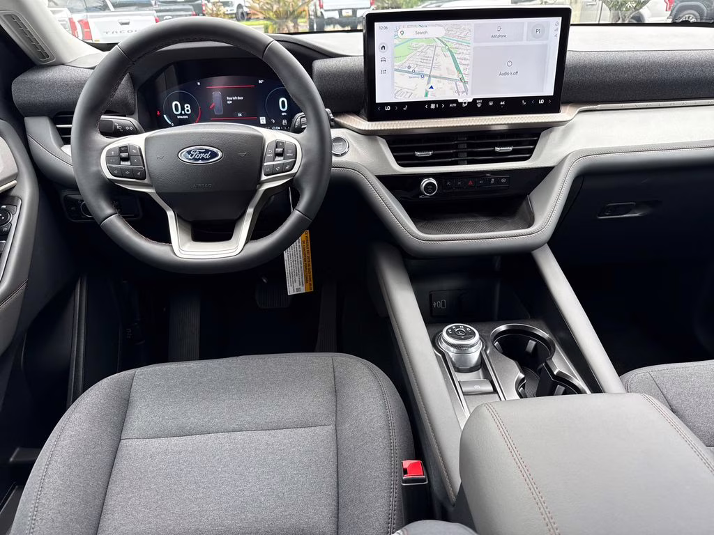 2026 Star White Metallic Tri-Coat Ford Explorer Active RWD SUV
